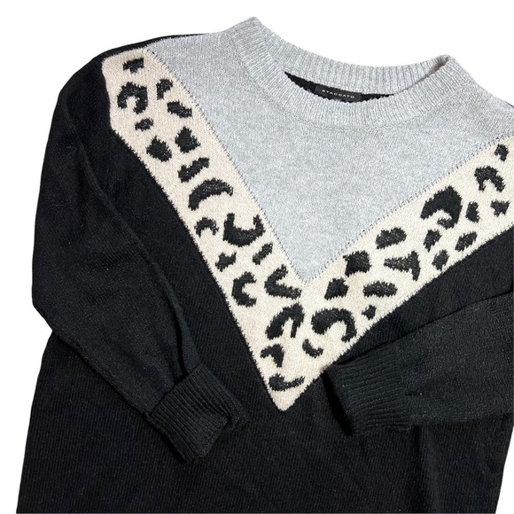 Staccato Black & Cream Chevron Stripe Color Block Pull On Sweater Size Medium - Picture 10 of 16